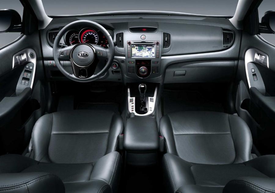  Kia Forte 2009 года  (фото 50 из 128)